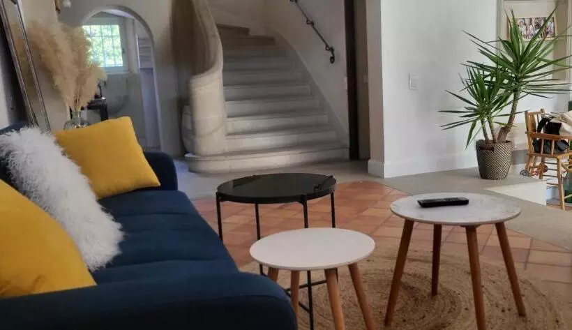 Aamiaismajoitus (B&B) Demeure La Solédad