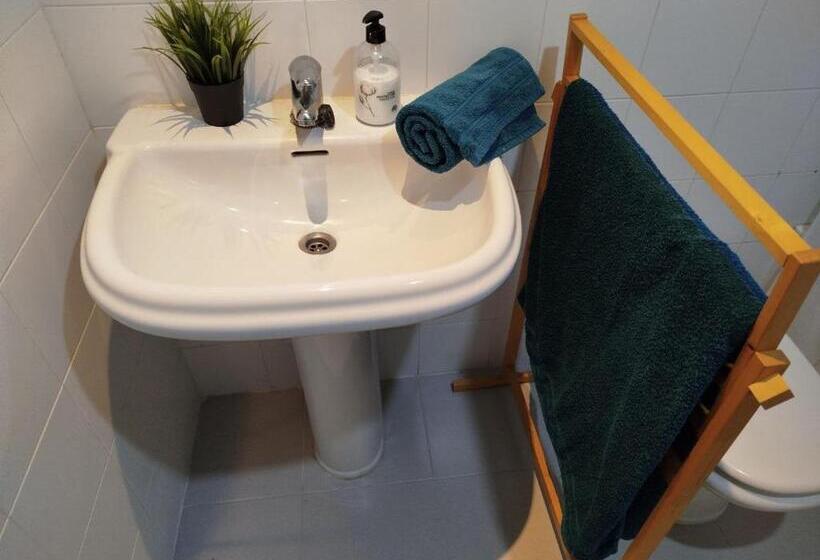 تختخواب و صبحانه El Mirador De La Urba