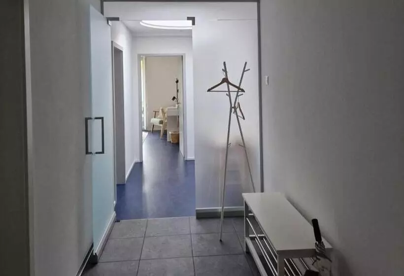 Aamiaismajoitus (B&B) Gästezimmer Gerlafingen