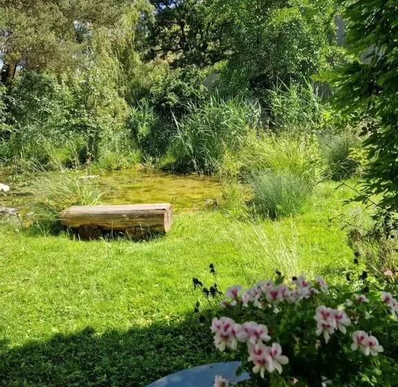 Aamiaismajoitus (B&B) Gästezimmer Gerlafingen