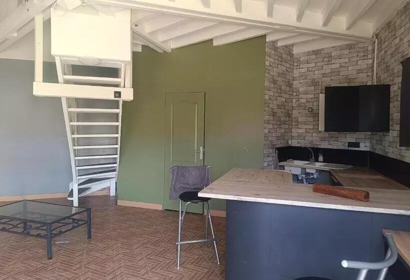 Aamiaismajoitus (B&B) Hébergement 24h Du Mans