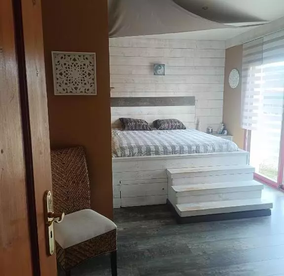 Aamiaismajoitus (B&B) Hébergement 24h Du Mans