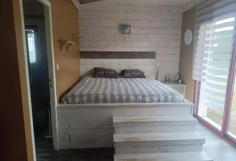 Aamiaismajoitus (B&B) Hébergement 24h Du Mans
