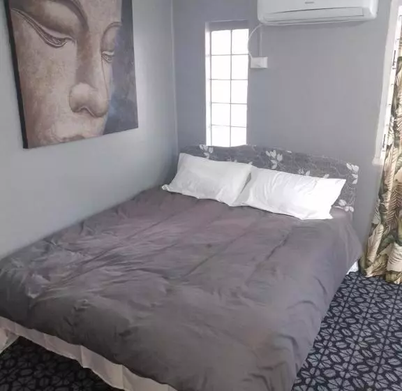 Aamiaismajoitus (B&B) Home Away From Home