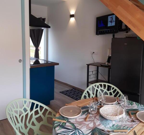 Bed and Breakfast Roses Des Sables