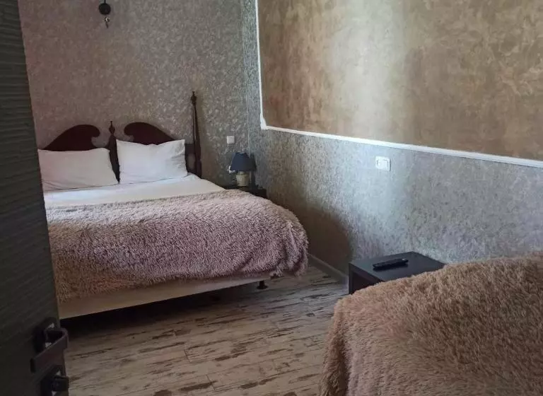 هتل կամբուզ