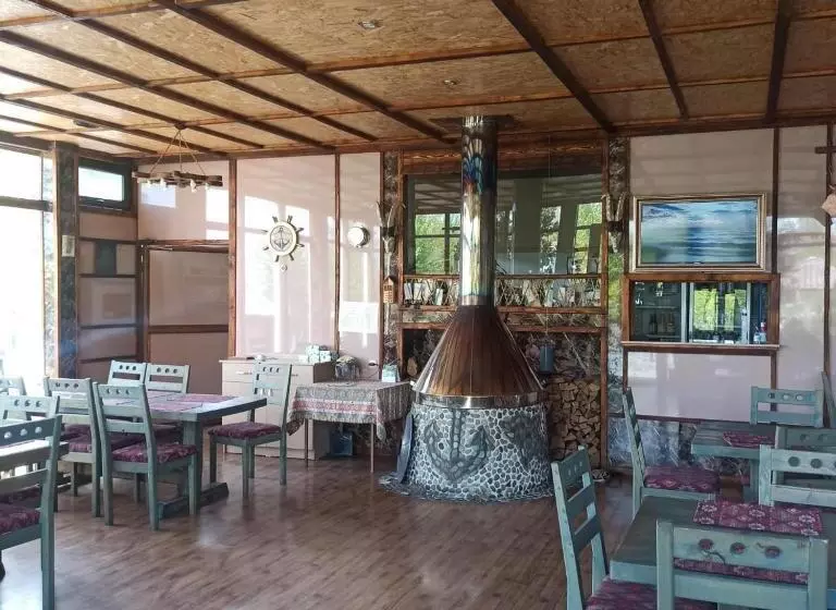 هتل կամբուզ