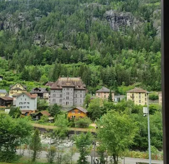 ホテル Haus Biasca