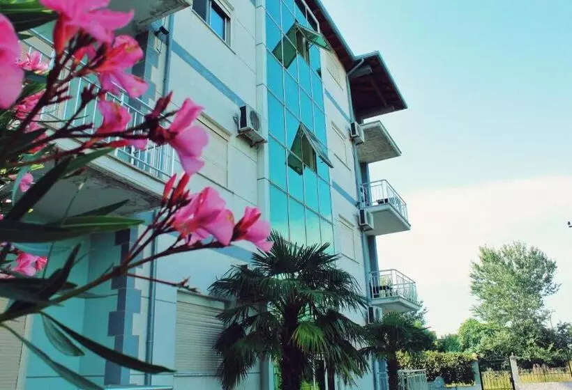 Hotel Prestige