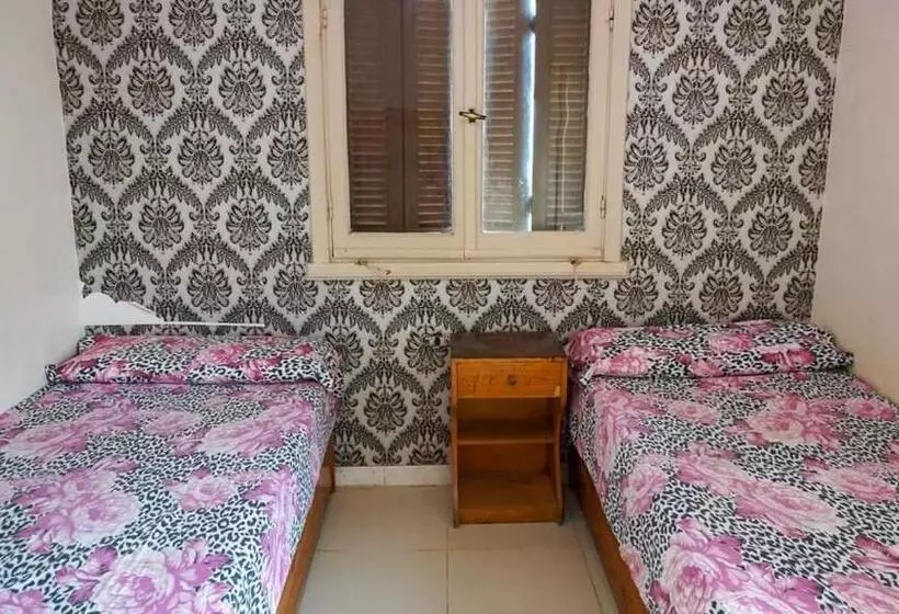 هتل Queen Palace