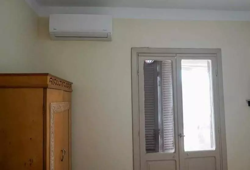 هتل Queen Palace