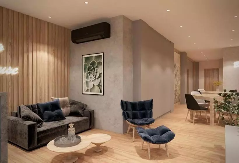 هتل University Boutique Rooms