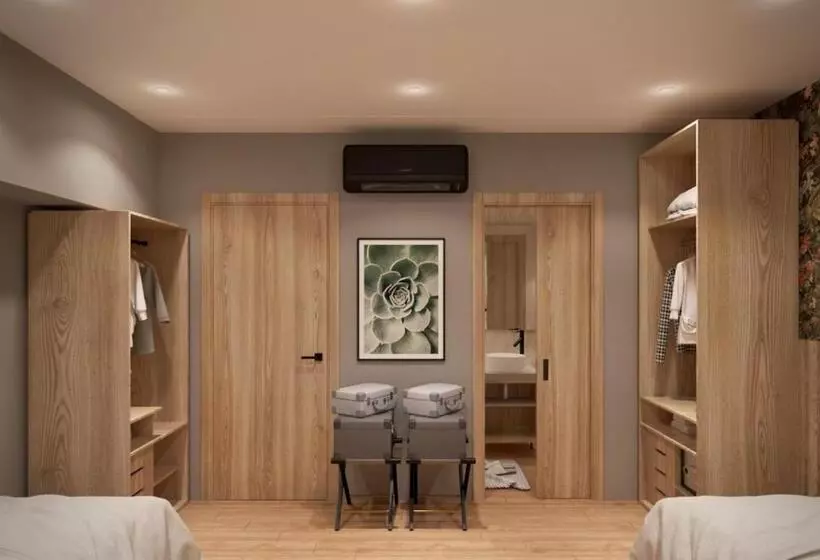 هتل University Boutique Rooms