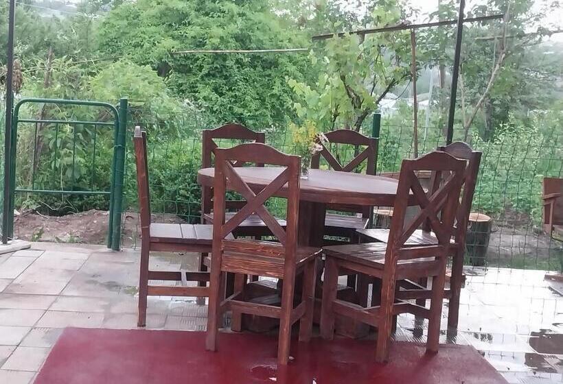 펜션 Chinchin Mansion   With Swimming Pool