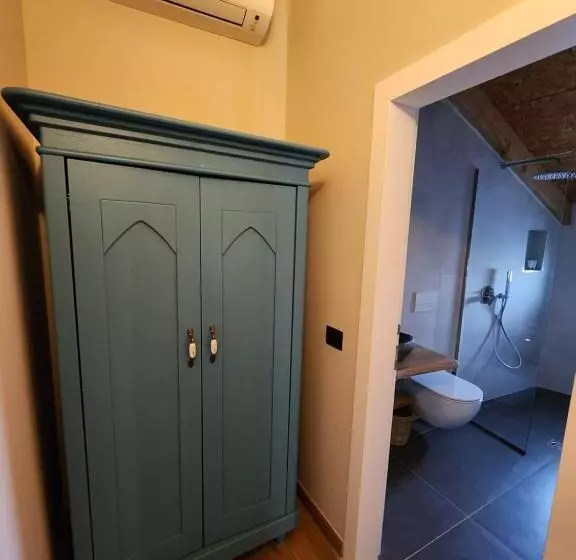 ペンション Guesthouse Te Avllia