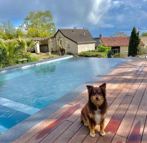 Пансион Le Gîte 24 Proche Du Futuroscope