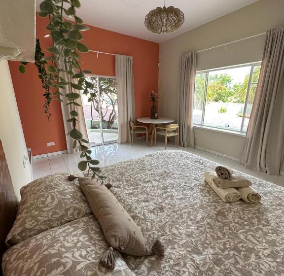 پانسیون Palm View