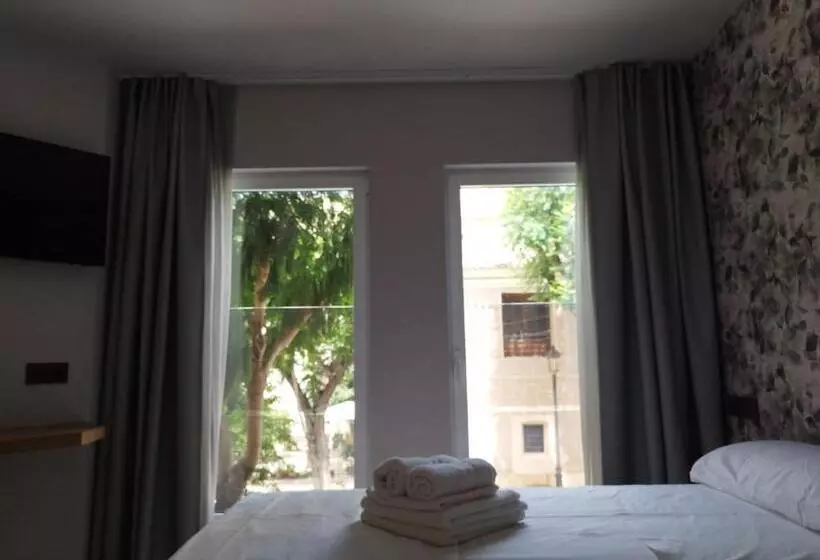 Majatalo Plaza Rooms