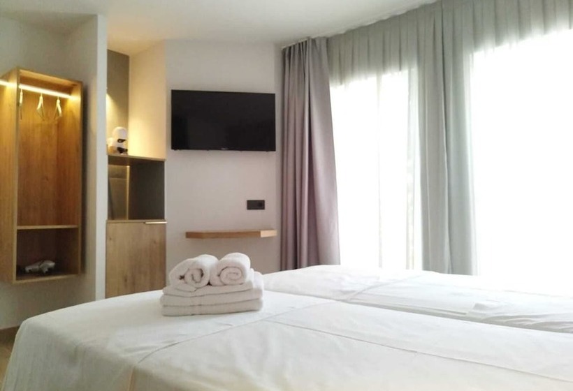 Пансион Plaza Rooms