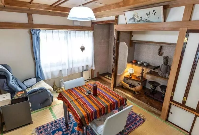 ペンション Rishiri Antique Inn