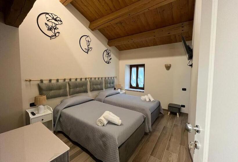 ペンション Sibilroom   Rooms & Wellness