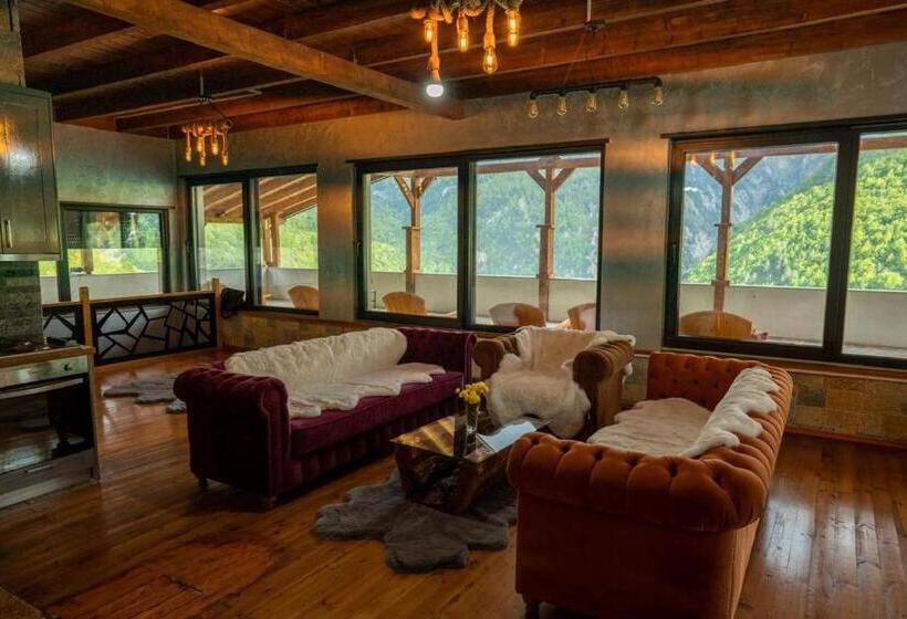 پانسیون Zeneli Alpin Chalet