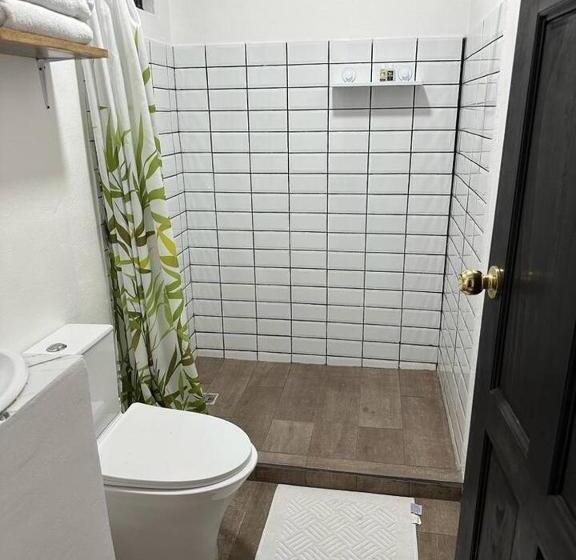 Studio With Ac, Smart Tv, Kitchen, Bath Pool 4