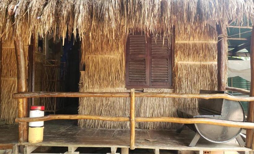 هاستل Arcadia Backpackers & Waterpark