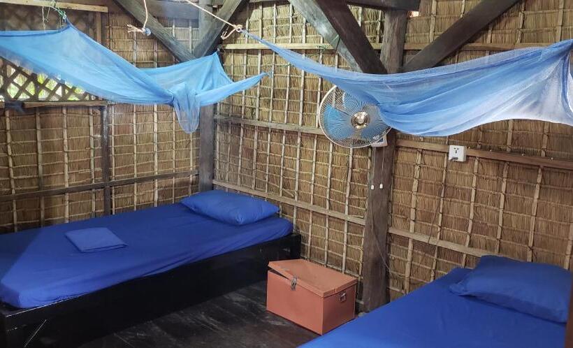 هاستل Arcadia Backpackers & Waterpark