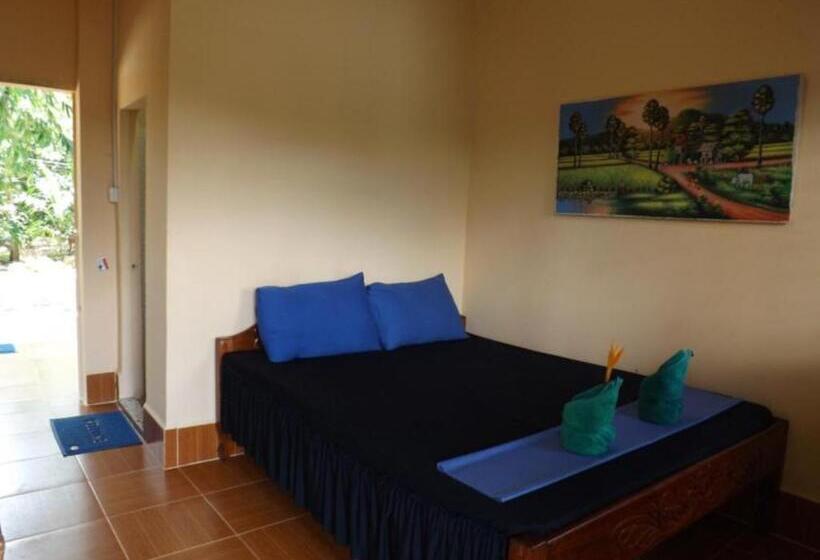 هاستل Arcadia Backpackers & Waterpark