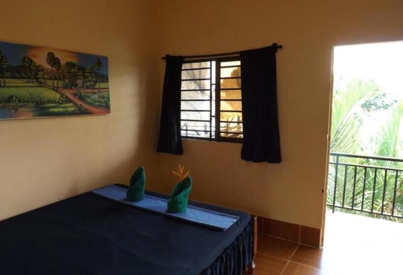 هاستل Arcadia Backpackers & Waterpark