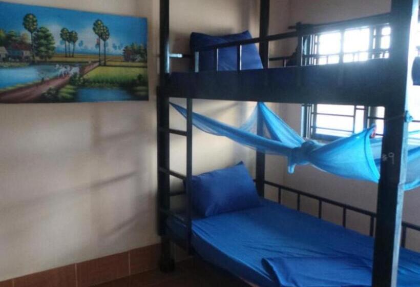 هاستل Arcadia Backpackers & Waterpark