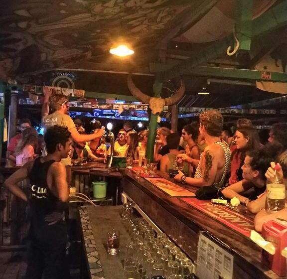 هاستل Arcadia Backpackers & Waterpark