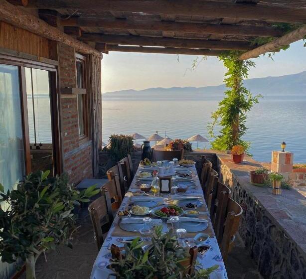 צימר Yakamoz Motel & Restaurant