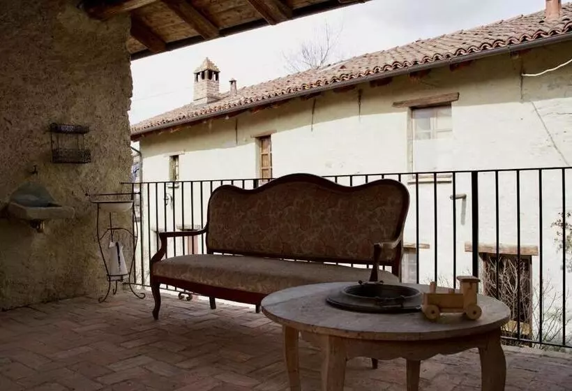 ホテル Agriturismo La Molina