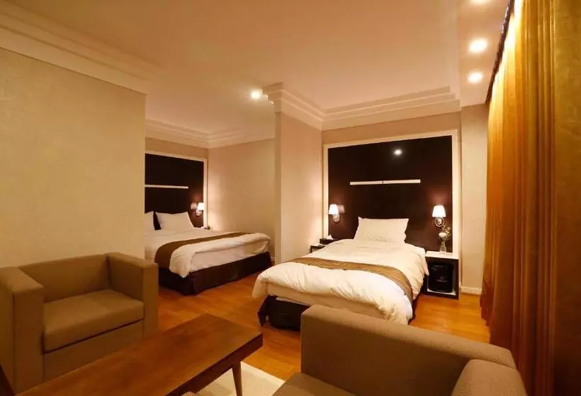 Hotelli Anmyeondo Plaza