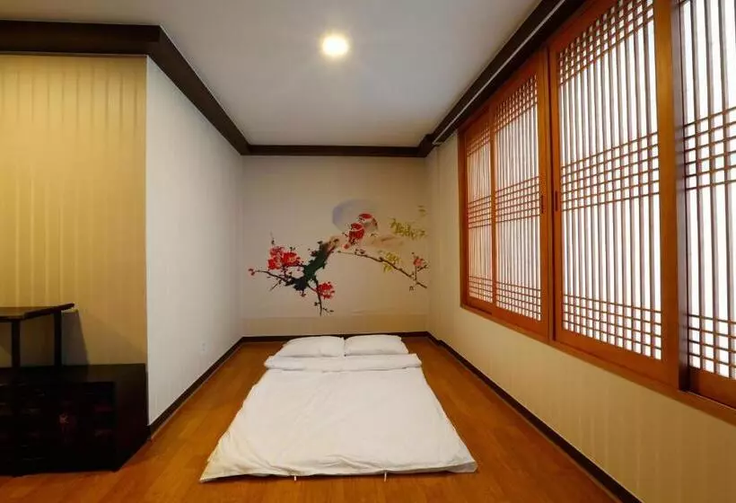 Hotelli Anmyeondo Plaza