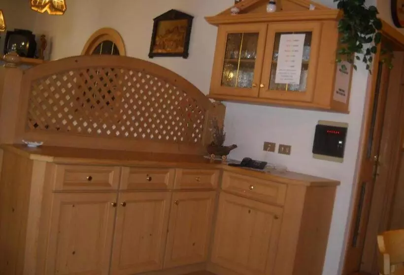 ホテル B&b Chiara  Alleghe