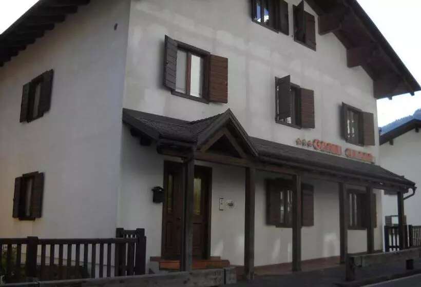 ホテル B&b Chiara  Alleghe