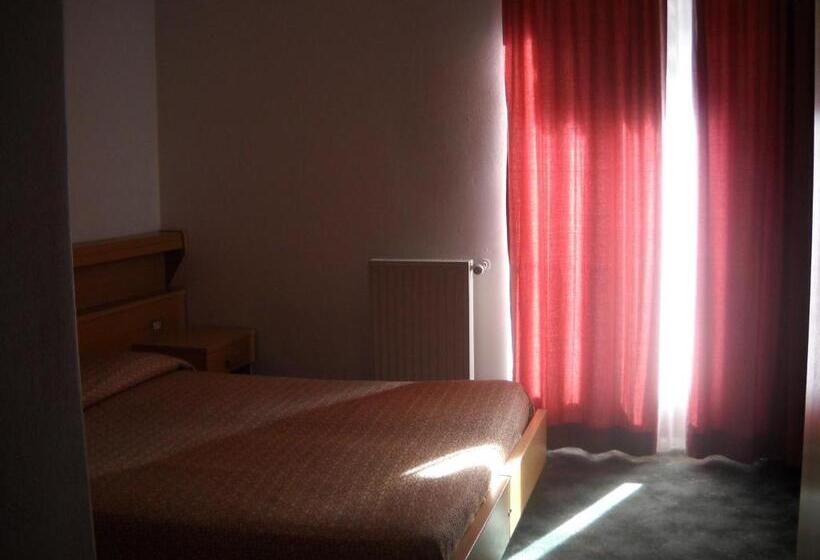 Отель B&b Chiara  Alleghe