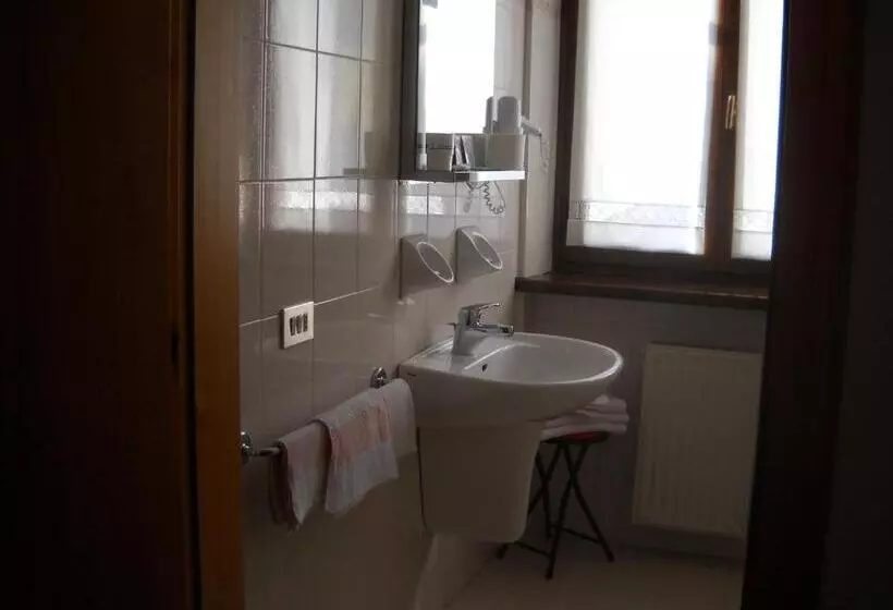 ホテル B&b Chiara  Alleghe
