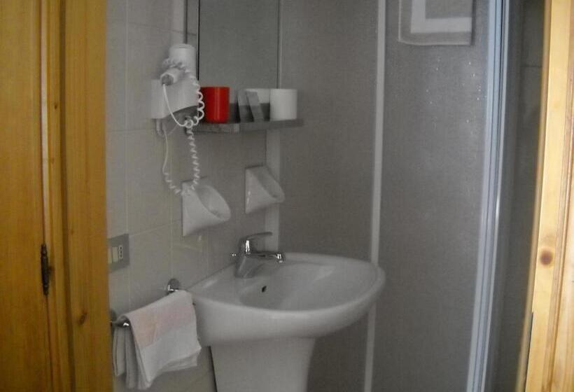 Отель B&b Chiara  Alleghe