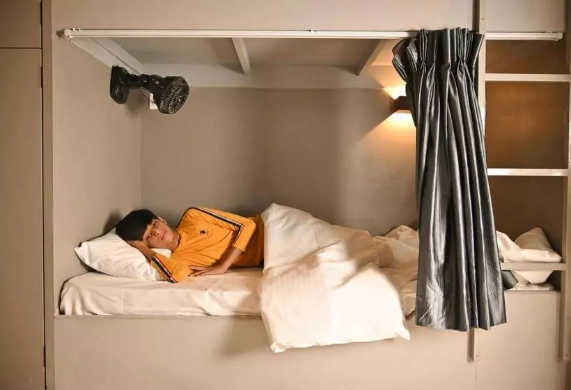 Hôtel Capsule Bed & Bread Dormitory