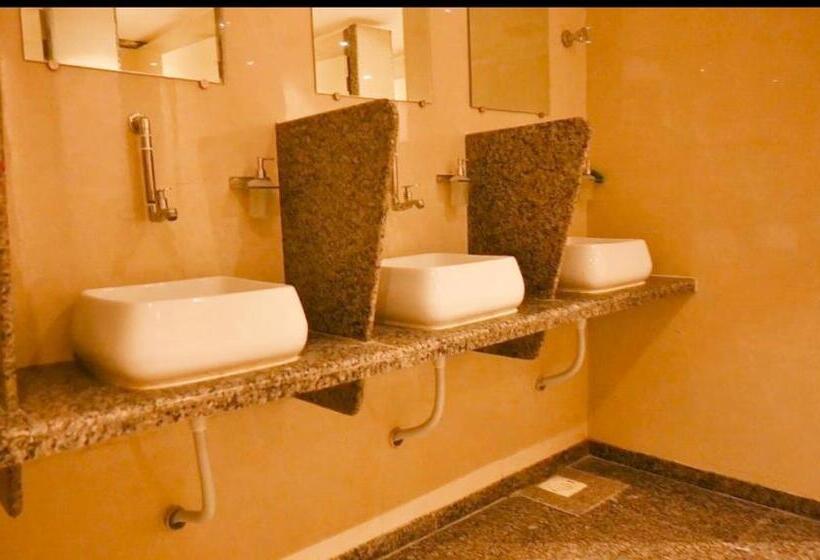 Hotel-cápsula Bed & Bread Dormitory