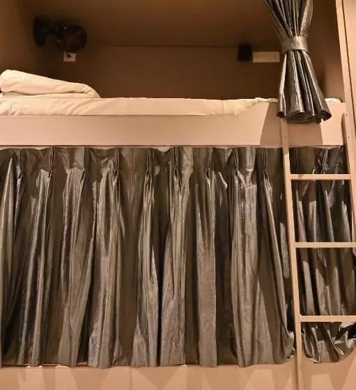 Hôtel Capsule Bed & Bread Dormitory