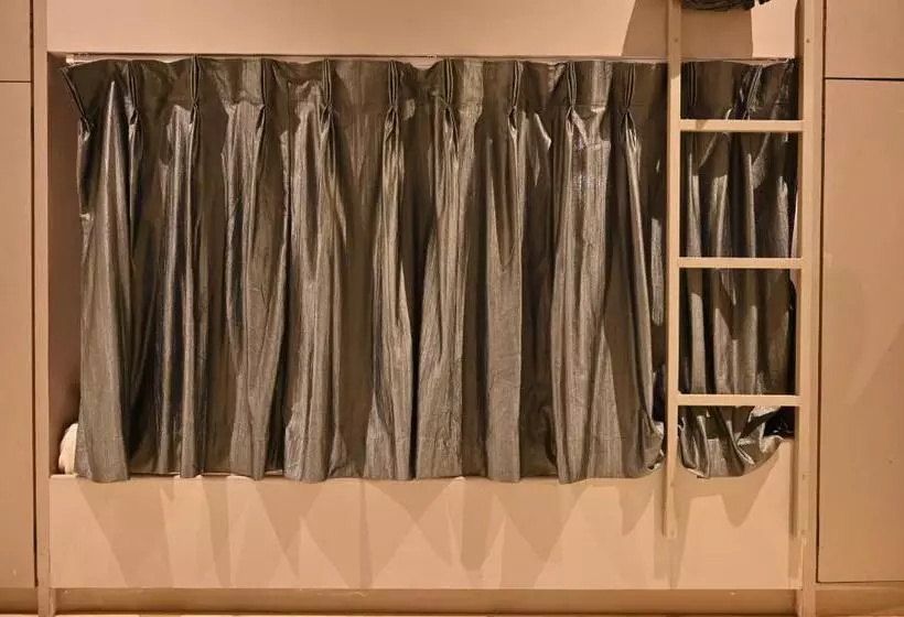 Hôtel Capsule Bed & Bread Dormitory