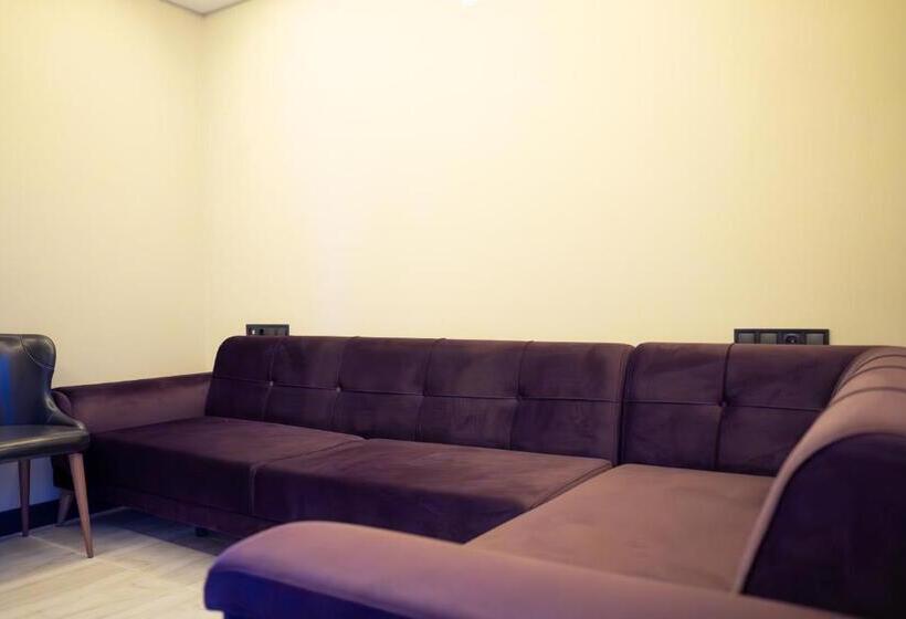 호텔 Gardenhill Village