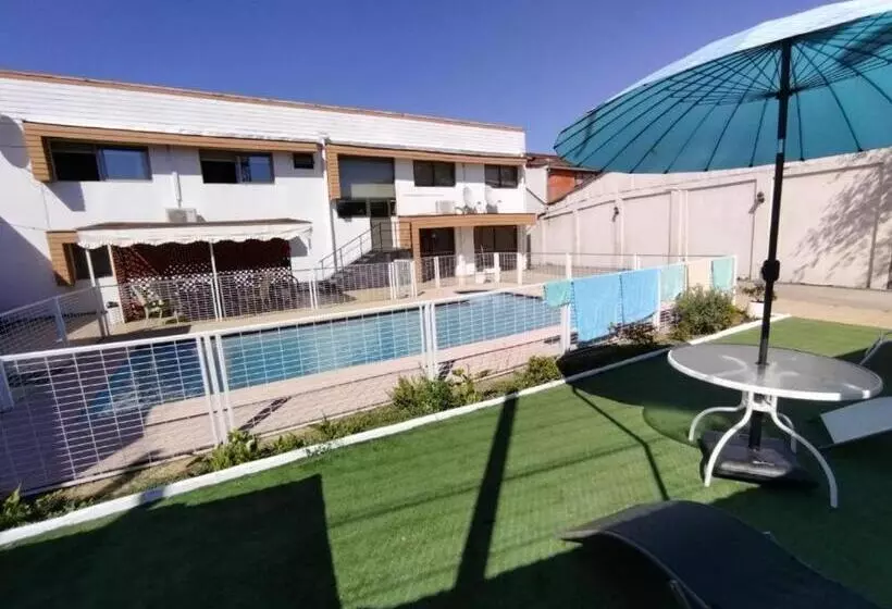 Hotelli Millaray Inn Express