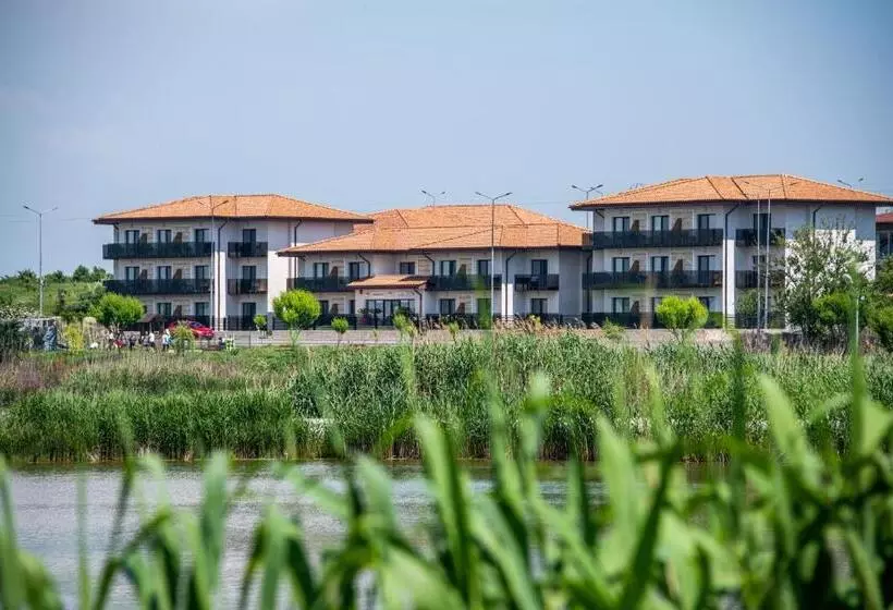 ホテル Popasul Pescarilor Fishing Village