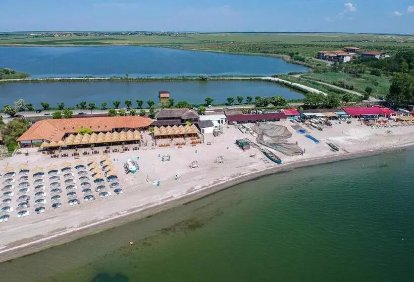 ホテル Popasul Pescarilor Fishing Village